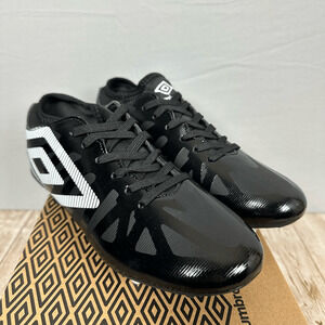 Umbro Ventura FG - JNR Soccer Cleats Youth Size US 3.5 Black